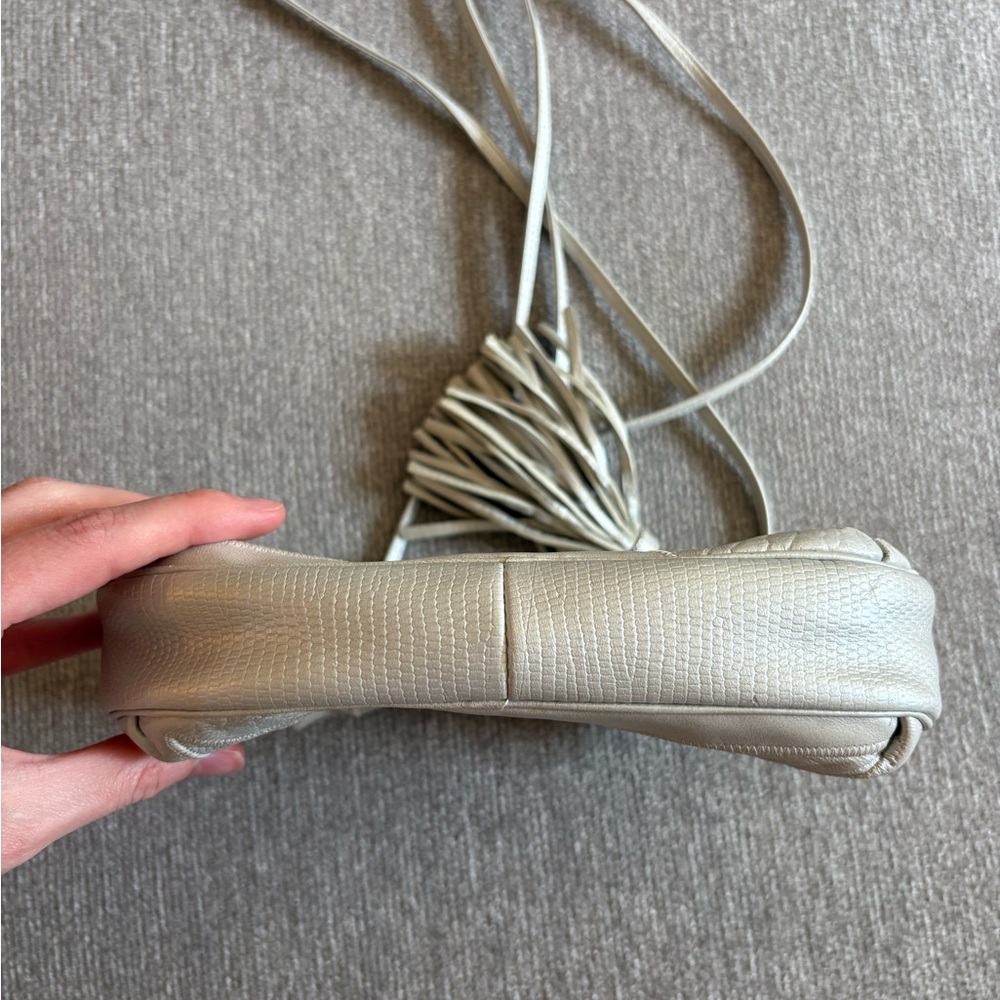 Sharif Cream Crossbody Bag - Picture 5 of 6